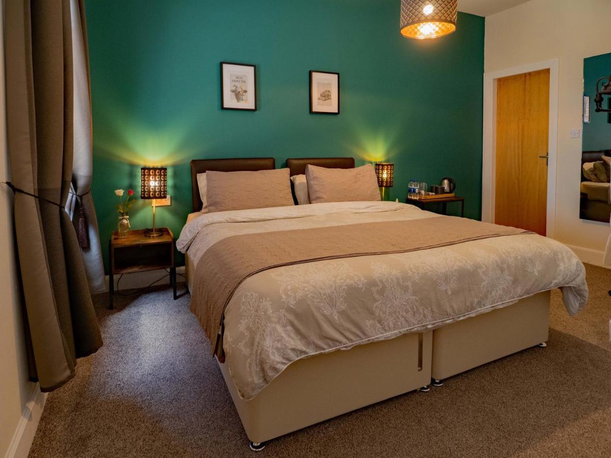 The Old Cross Inn Blairgowrie and Rattray Экстерьер фото