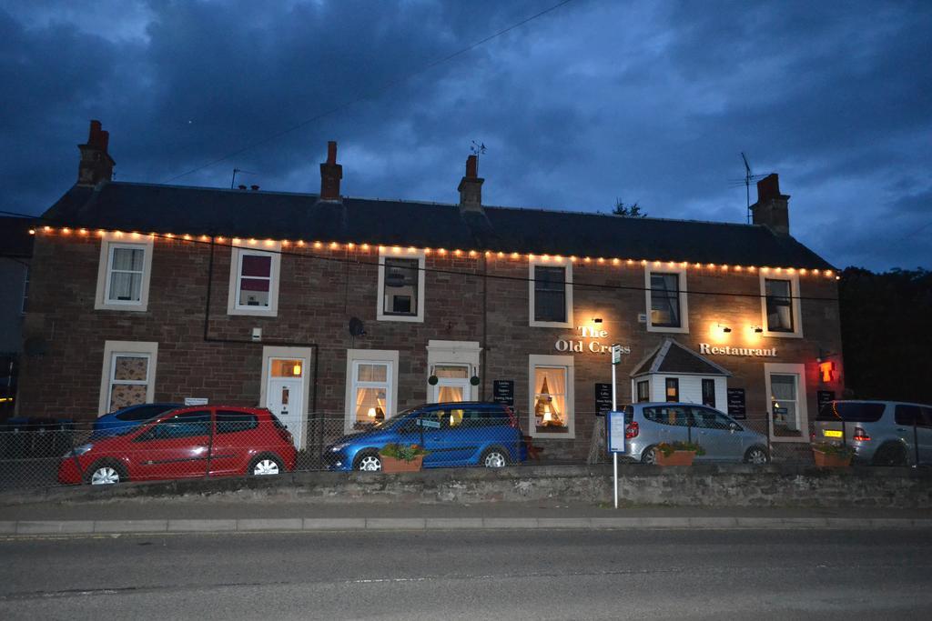 The Old Cross Inn Blairgowrie and Rattray Экстерьер фото