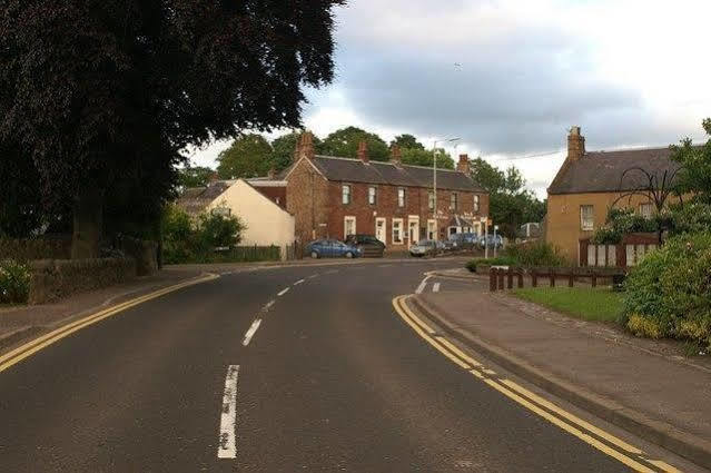 The Old Cross Inn Blairgowrie and Rattray Экстерьер фото